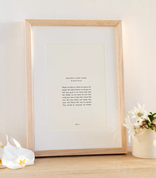 A4 Soft White / Raw Oak / Large A4 (With Matt Border)
