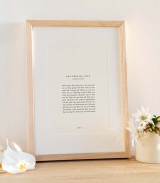 A4 Soft White / Raw Oak / Large A4 (With Matt Border)